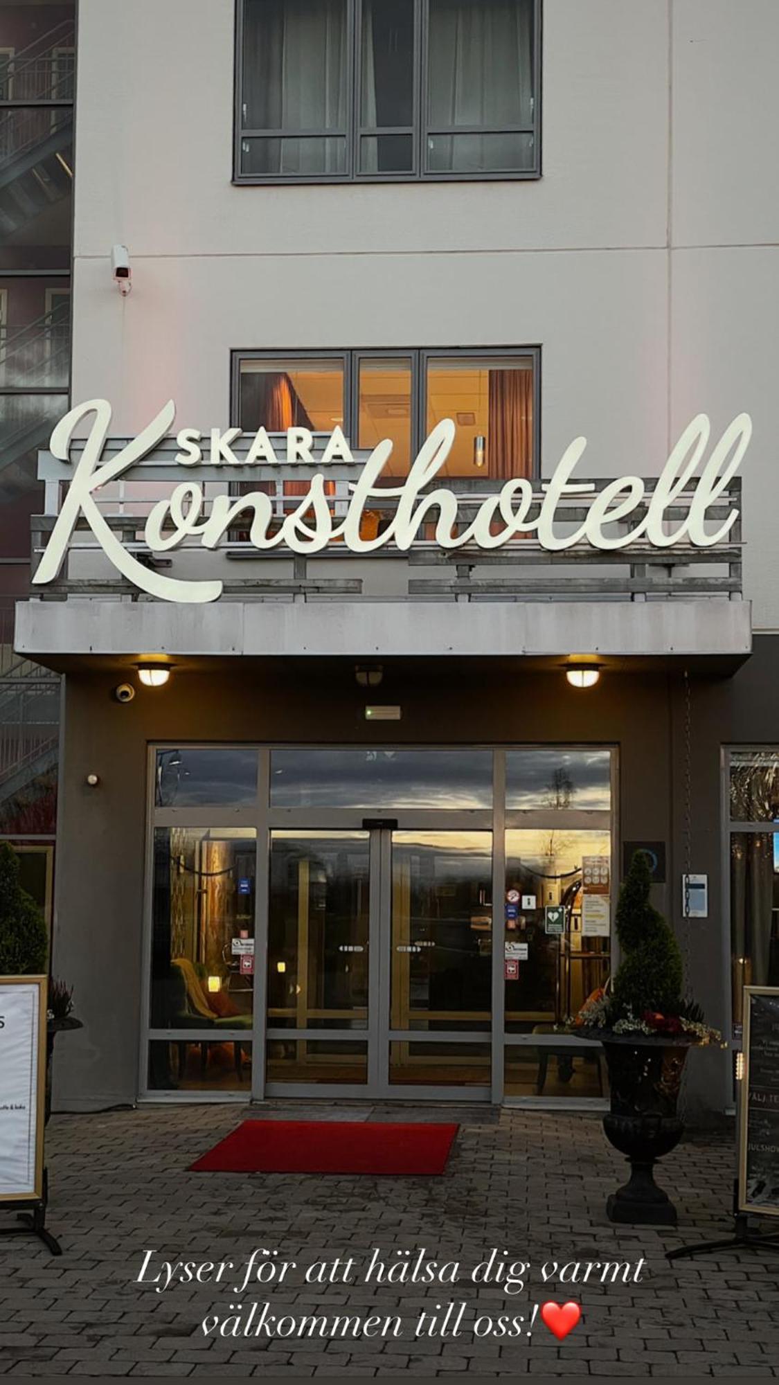 Skara Konsthotell ภายนอก รูปภาพ